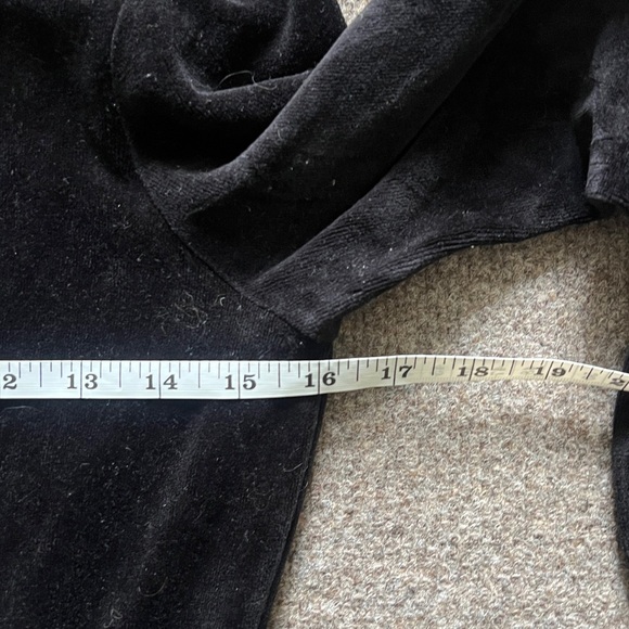 Y2K Juicy Couture Black Velour Zip Up Hooded Sweatshirt Women Size M (Fits XS/S) - Picture 12 of 13